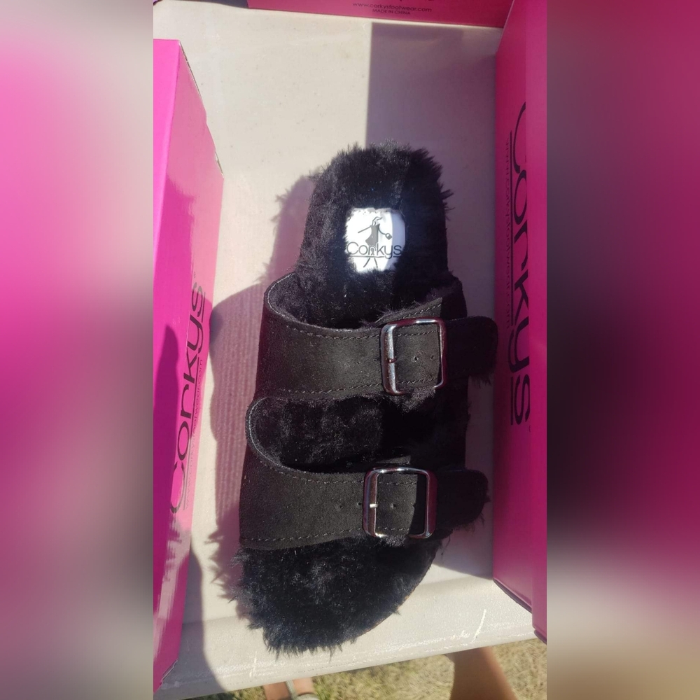 Corkys furry sandals Size 6 Womens